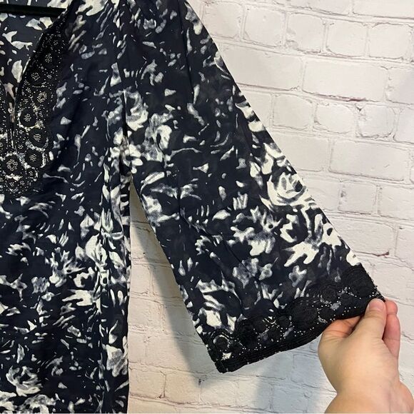 Tory Burch Beaded Floral Tunic size 4 - Picture 4 of 8